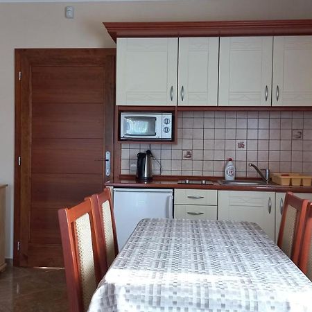 Nefelejcs Fagyizo Es Apartmanhaz Kistolmacs Exterior foto