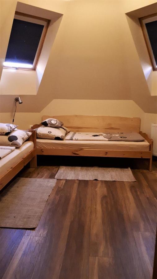 Nefelejcs Fagyizo Es Apartmanhaz Kistolmacs Exterior foto